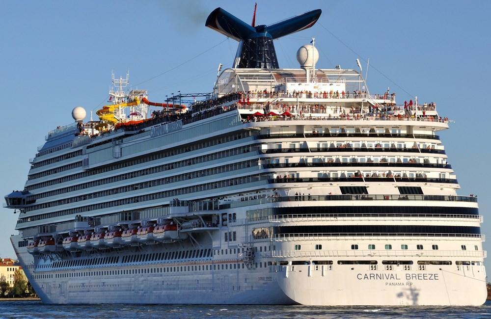 Carnival Breeze
